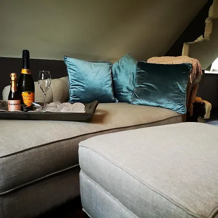 Casa Leone Near Bruges With Jacuzzi & Parking Bed & Breakfast Ruddervoorde Exterior photo