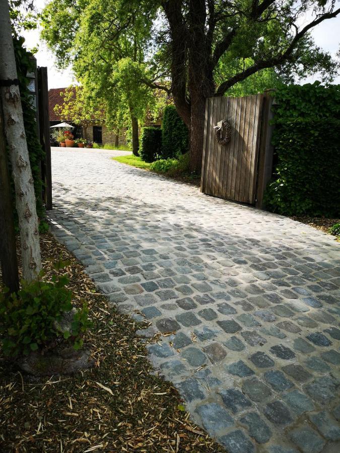 Casa Leone Near Bruges With Jacuzzi & Parking